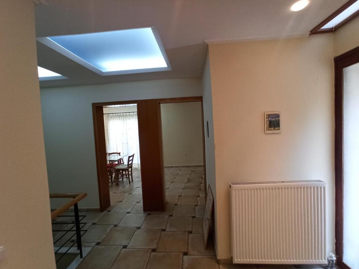 Апартаменти Σπίτι Στο Ρίο Πατρών Με Κήπο - Detached House In Rio With Garden Екстер'єр фото