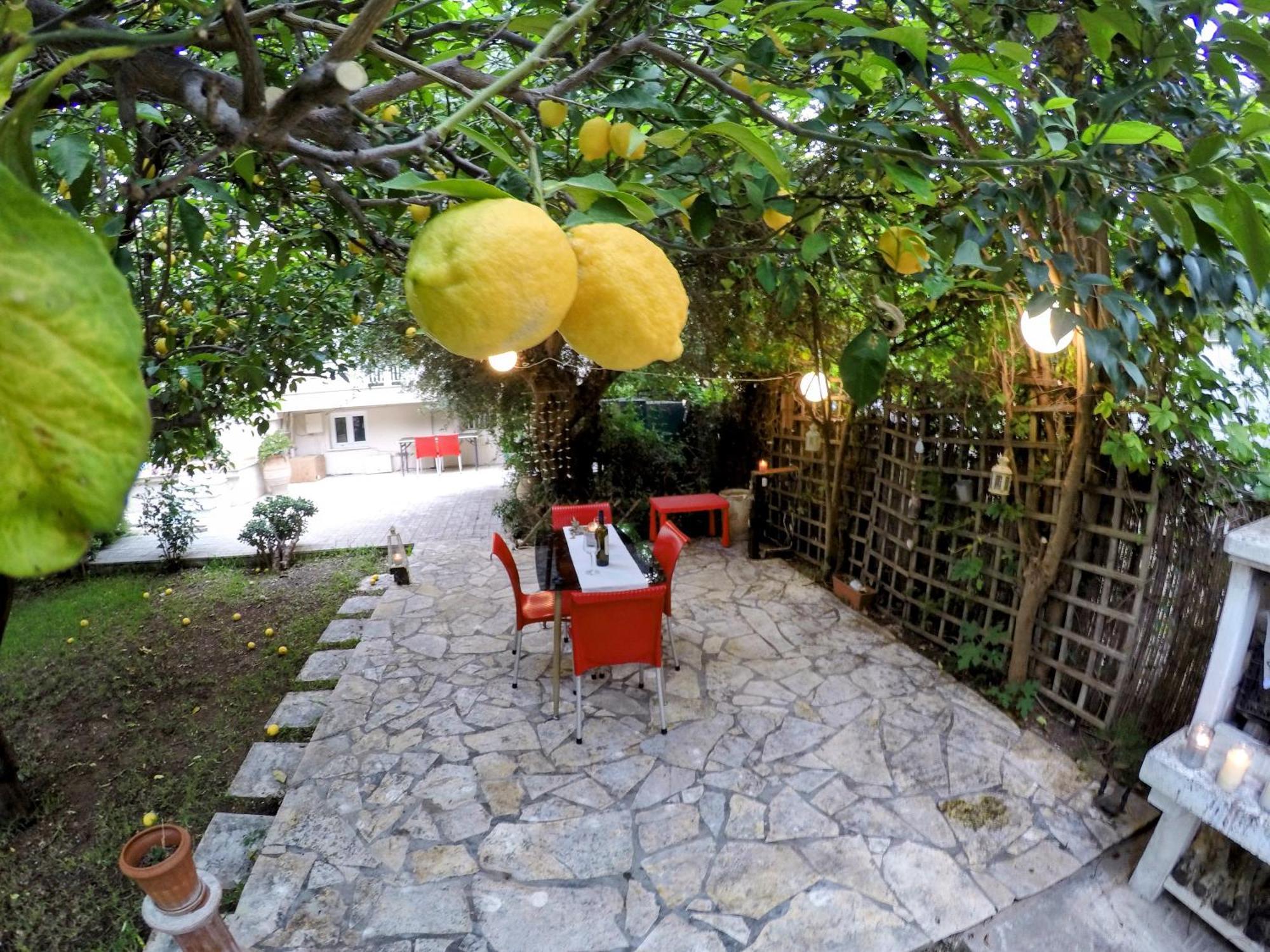 Апартаменти Σπίτι Στο Ρίο Πατρών Με Κήπο - Detached House In Rio With Garden Екстер'єр фото